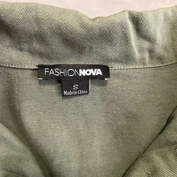 Fashion Nova Women's Olive Green Long Sleeve Button-Up Shacket Size S - Picture 9 of 12
